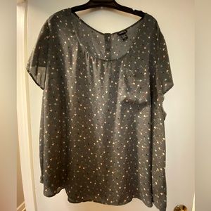 Woman’s plus size top